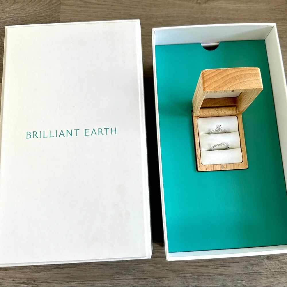 Brilliant Earth Diamond Ring Set - Picture 5 of 9